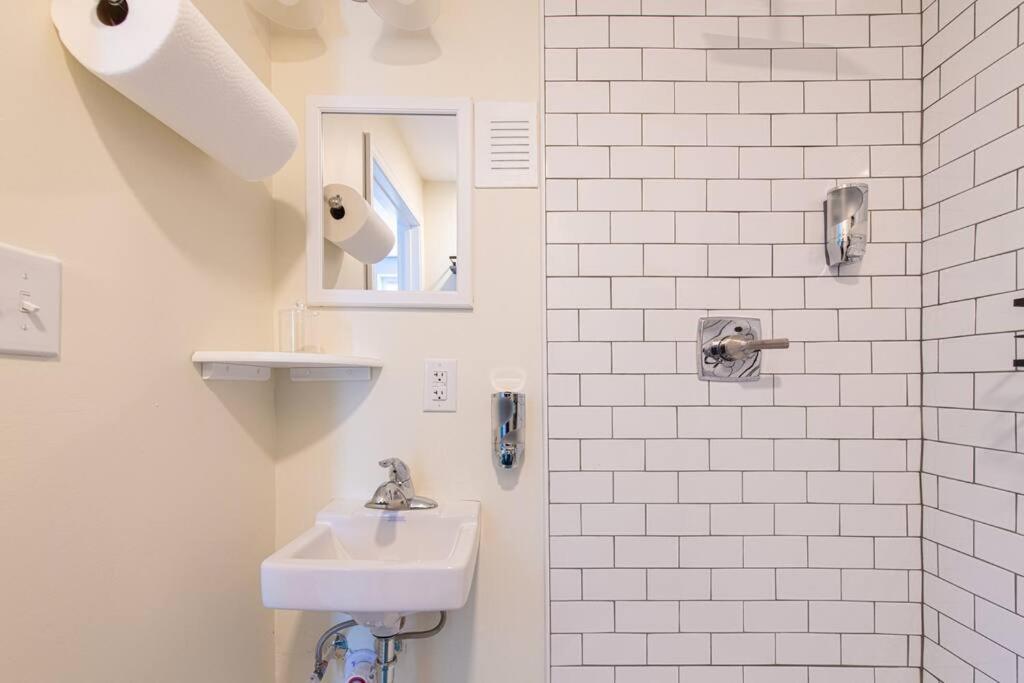 Thecozycorner In Concord Apartment Exterior photo